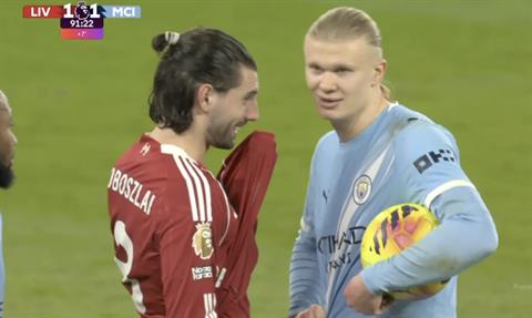 Haaland hé lộ khoảnh khắc căng thẳng với Szoboszlai